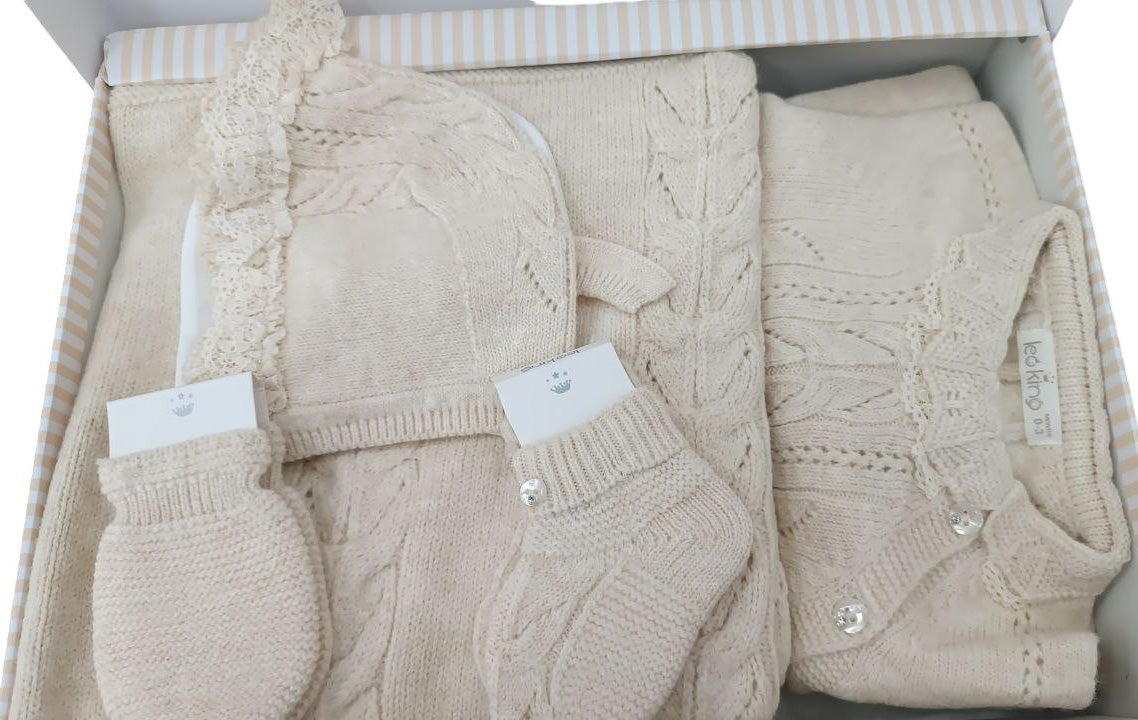 7-Piece Newborn Set — Style 3425