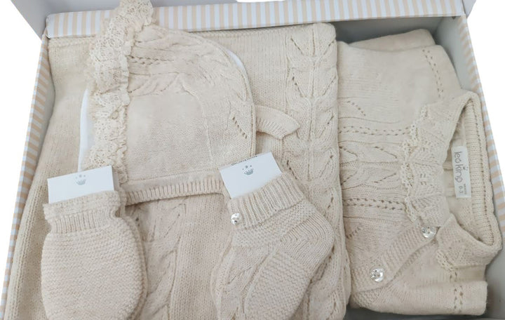 7-Piece Newborn Set — Style 3425